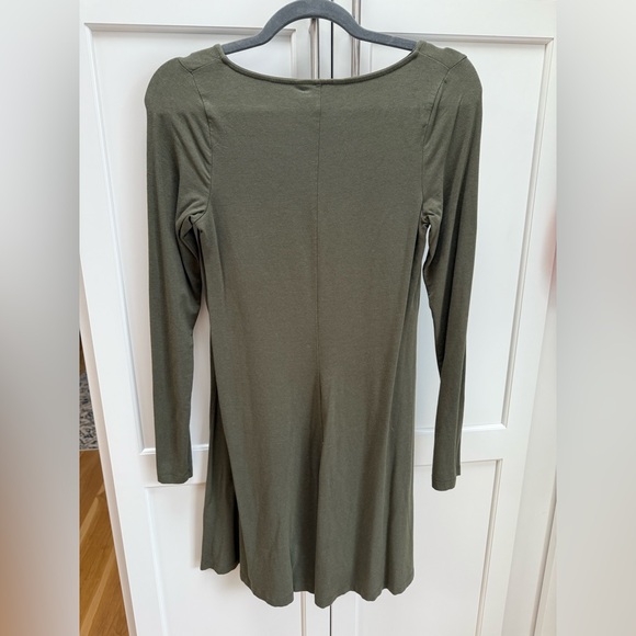 Express Dress - Picture 4 of 8